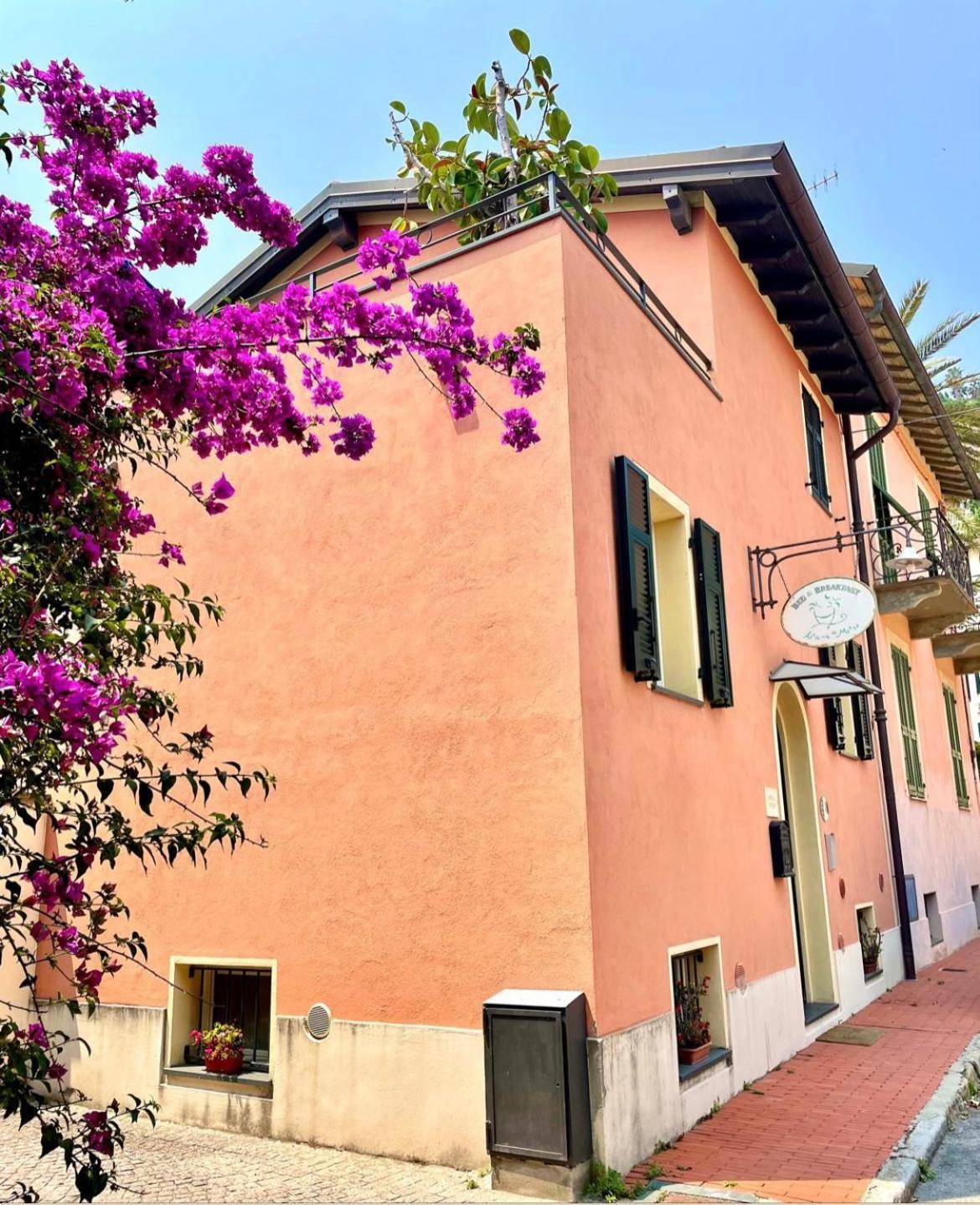 Acqua Di Mare Bed and Breakfast Bordighera Eksteriør billede