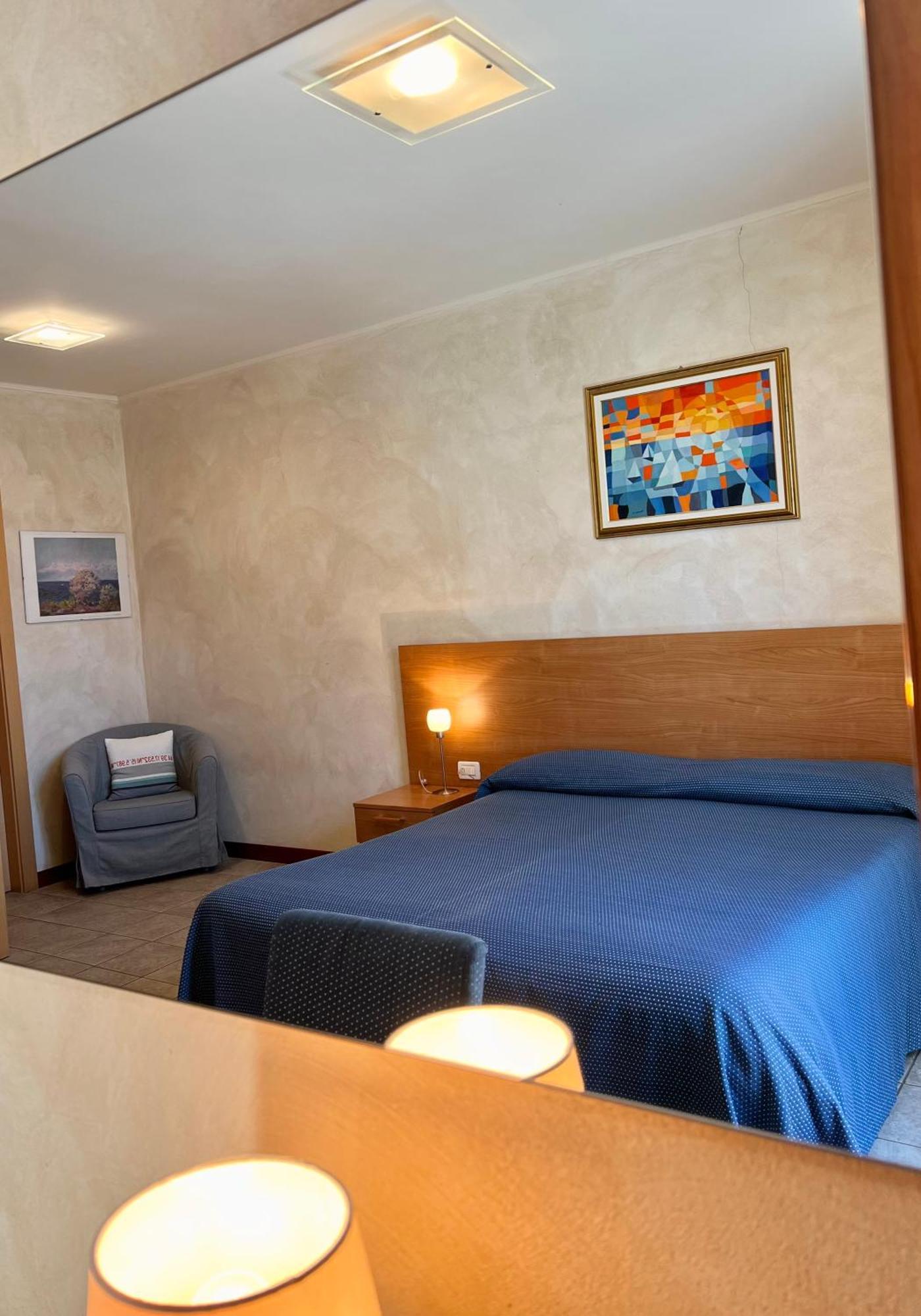 Acqua Di Mare Bed and Breakfast Bordighera Eksteriør billede