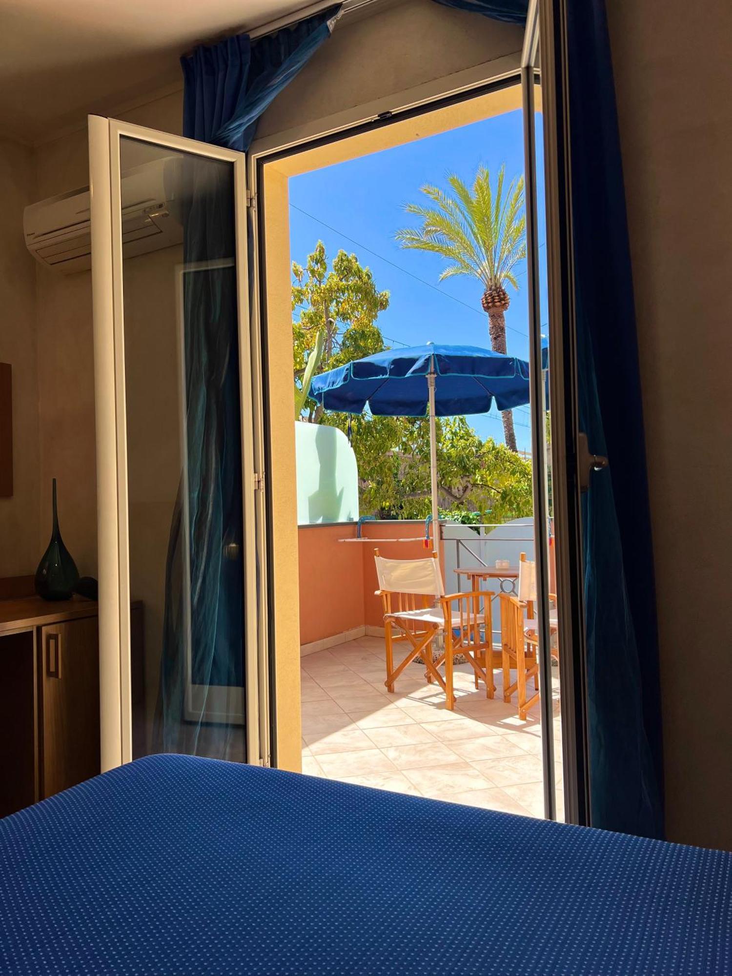 Acqua Di Mare Bed and Breakfast Bordighera Eksteriør billede